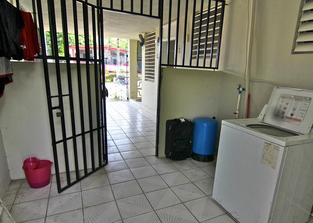Bayamon Puerto Rico 3 Bedroom Home חדר תמונה